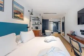 Victoria Boutique Hotel - photo 15